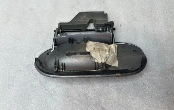 BMW 7 E38 Front door exterior handle 51228164726