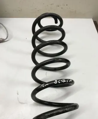 Skoda Octavia Mk2 (1Z) Rear coil spring