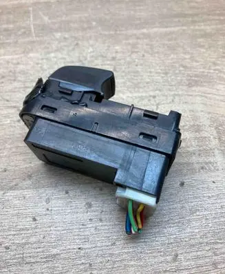 Mazda 5 Electric window control switch CC3366380A K0021 5339T5