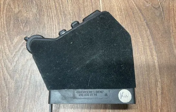 Mercedes-Benz E W210 Seat control switch 2108000178