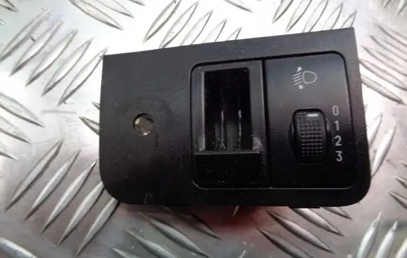 Chevrolet Spark Headlight level adjustment motor 