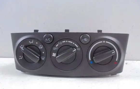 Toyota Avensis Verso Air conditioning/heating control unit 55900-05100