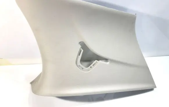 Chrysler Pacifica (D)pillar trim (top) 5RJ16PD2AE DPLK698