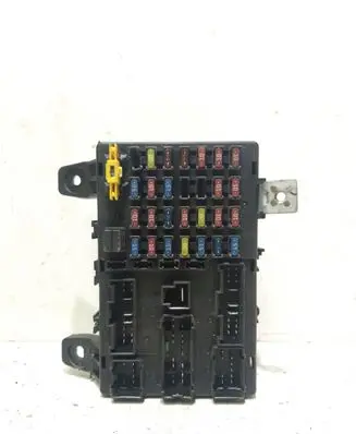 Hyundai Getz Fuse module 911981C220