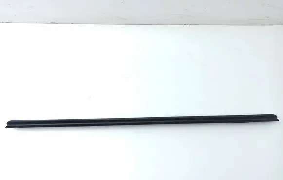 Mercedes-Benz Vito Viano W639 Front door glass trim molding A6397200224