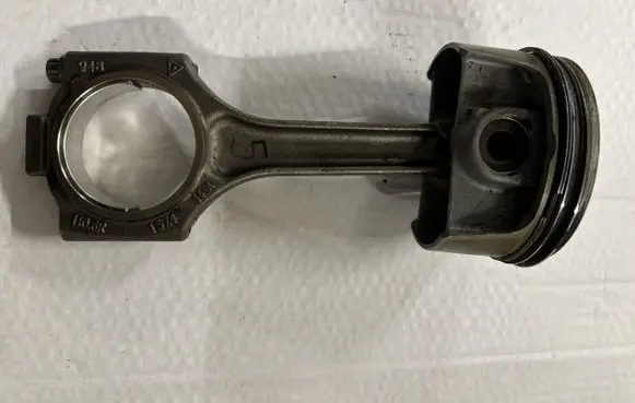 Porsche Cayenne (92A) Piston 94810304672 94810301070