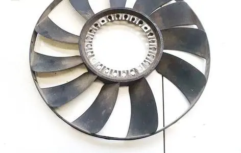 Volkswagen PASSAT B5.5 Fan impeller 058121301b