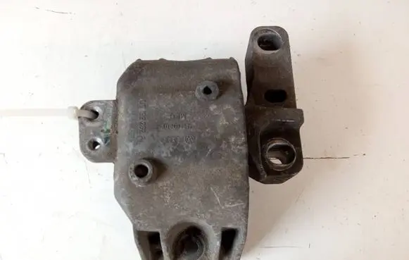 Volkswagen PASSAT CC Engine mount bracket 1K0199262CL
