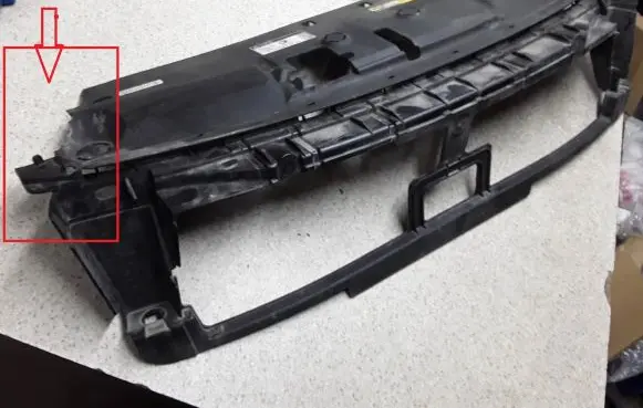 Peugeot 308 Top upper radiator support slam panel 9835297780