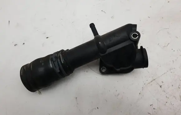 Audi A4 S4 B8 8K Engine coolant pipe/hose 03L121132A