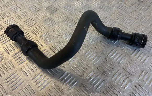 Engine coolant pipe/hose