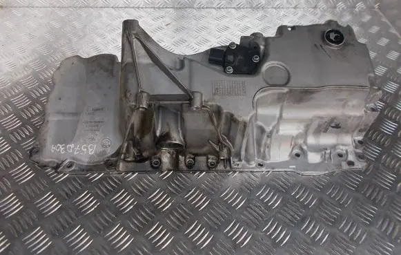 BMW X5M G05 F95 Oil sump 67698410 858012 357D30A