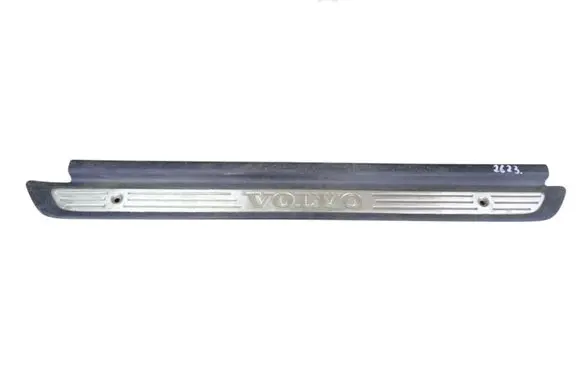 Volvo S40, V40 Front sill trim cover 30818422