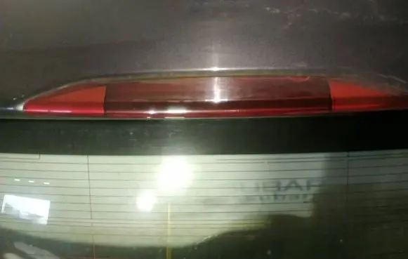Subaru Legacy Third/center stoplight