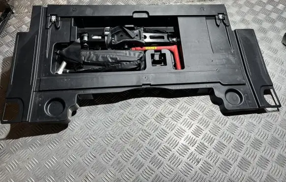 Audi A5 Tool set VW28134