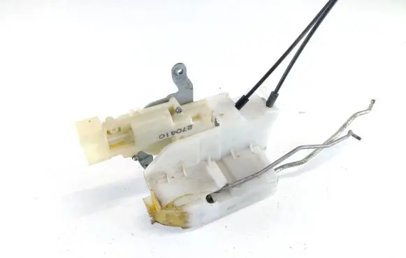 Isuzu D-Max Front door lock