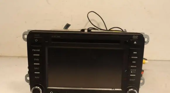 Volkswagen Golf V Radio/GPS head unit trim ZE-MC2000