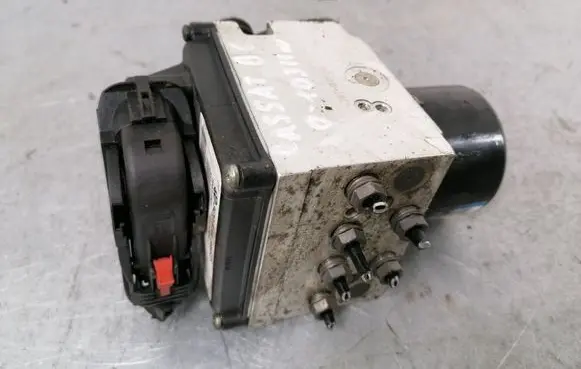 Volkswagen PASSAT B6 ABS Pump 3C0614109C