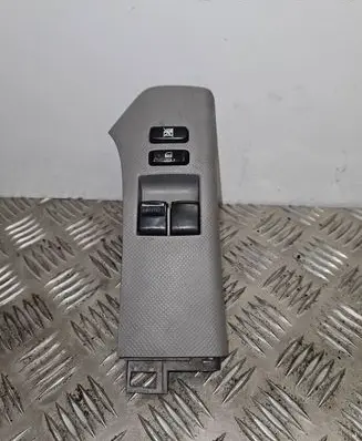 Toyota Yaris Electric window control switch 742320D110