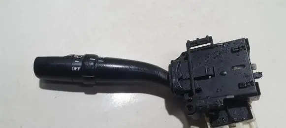 Toyota Avensis Verso Indicator stalk 173650