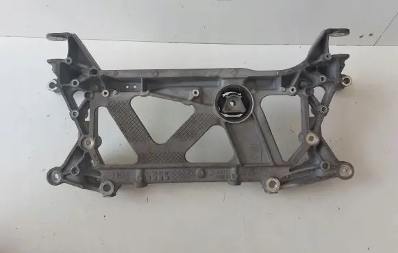 Volkswagen PASSAT B8 Front subframe 3Q0199369E