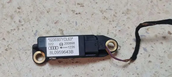 Audi A3 S3 8L Airbag deployment crash/impact sensor 8L0959643B