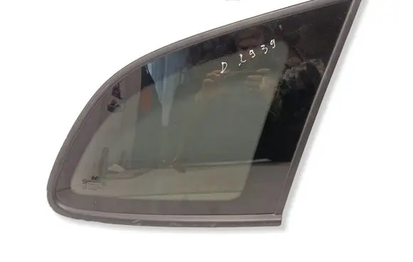 Hyundai Santa Fe Rear side window AS3