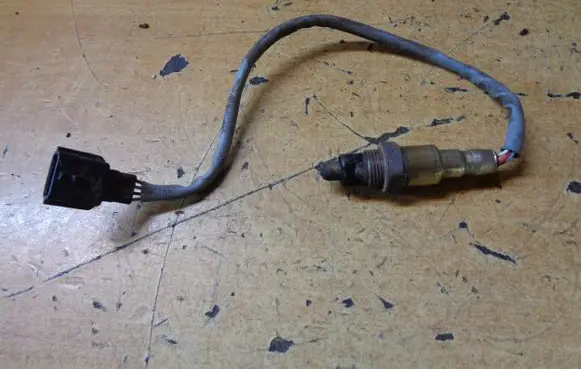 Renault Twingo III Lambda probe sensor 226A41772R 0258030144 458283B