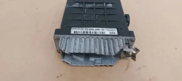 Mercedes-Benz 380 560SEC C126 Engine control unit/module 0075450232