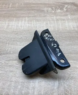 Audi A6 S6 C5 4B Tailgate/trunk/boot lock/catch/latch 050600