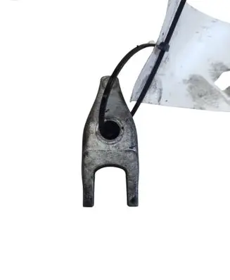 Opel Astra J Fuel Injector clamp holder 