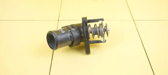 Lexus GS 300 350 430 450H Thermostat/thermostat housing 2GRFSE