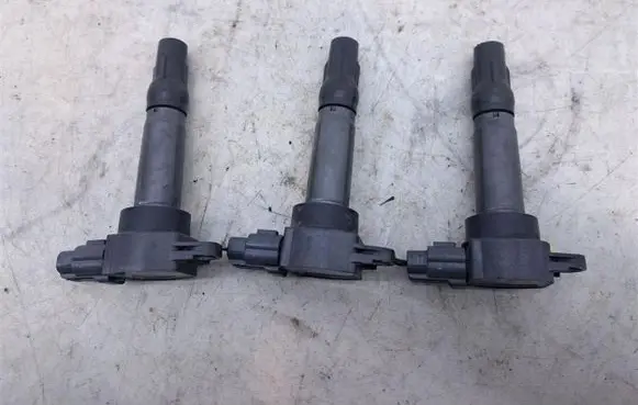 Mitsubishi Colt High voltage ignition coil MN195616