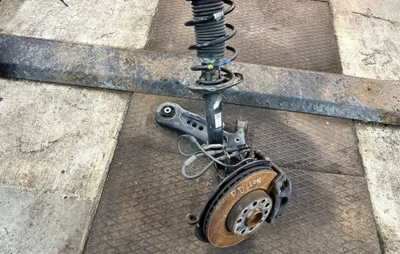 Seat Leon (5F) Front suspension assembly kit set 5Q0407152 5Q0413023FM