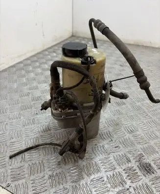 Opel Vectra C Power steering pump 