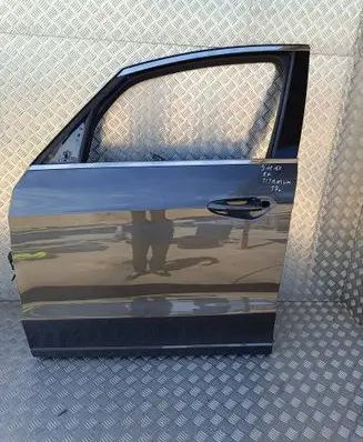 Ford S-MAX Front door 