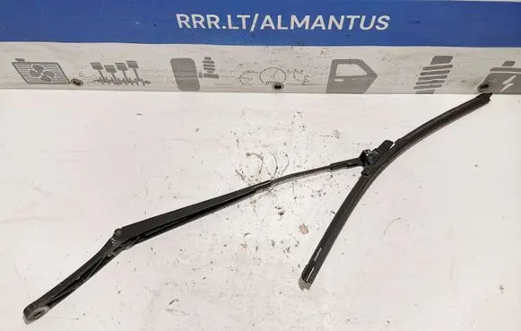 Skoda Octavia Mk2 (1Z) Front wiper blade arm 1Z1955409