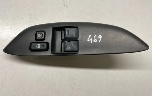 Toyota Yaris Electric window control switch