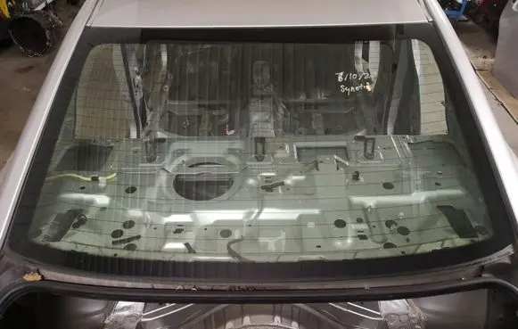 Lexus IS 220D-250-350 Rear windscreen/windshield window 