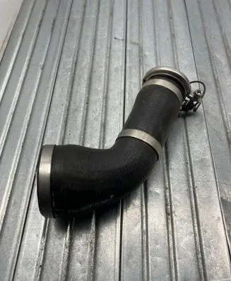 BMW 7 F01 F02 F03 F04 Intercooler hose/pipe 7575407