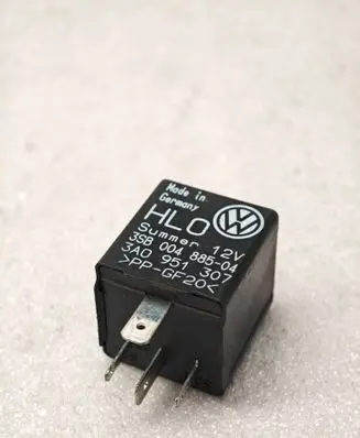 Volkswagen PASSAT B5 Other relay 3A0951307 3SB00488504
