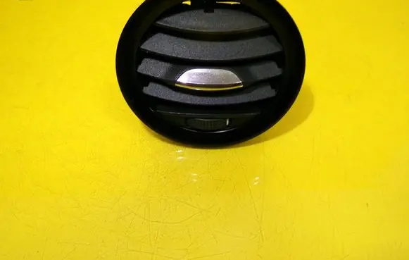 Opel Corsa D Dash center air vent grill 464000934