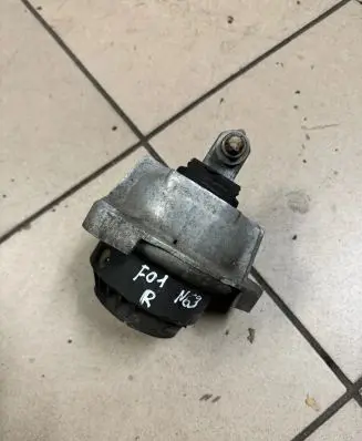 BMW 7 F01 F02 F03 F04 Engine mount bracket 6851264 68623513