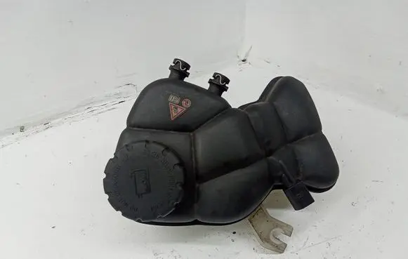 Mercedes-Benz S W221 Coolant expansion tank/reservoir 2215000349
