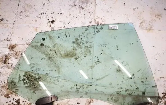 Tesla Model S Rear door window glass AS2