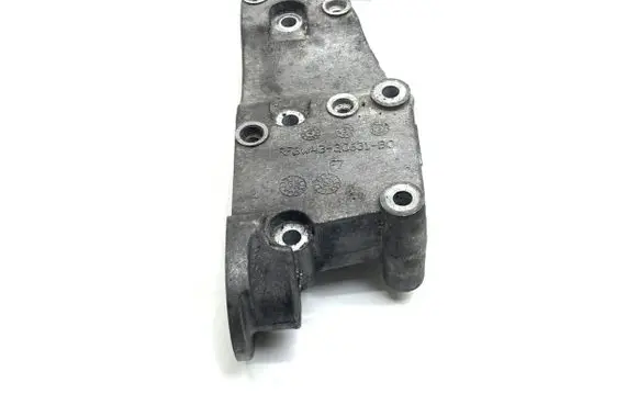 Jaguar XJ X350 Power steering pump mounting bracket RF3W433C631BC