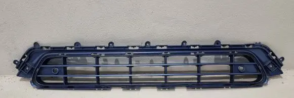 Volvo XC40 Front bumper lower grill 31650117