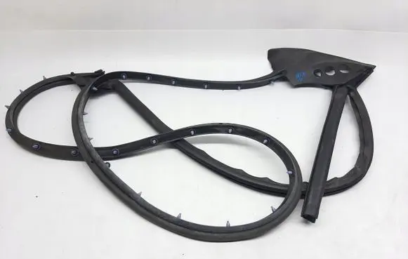 Audi A5 8T 8F Rubber seal loading door 8T0837912