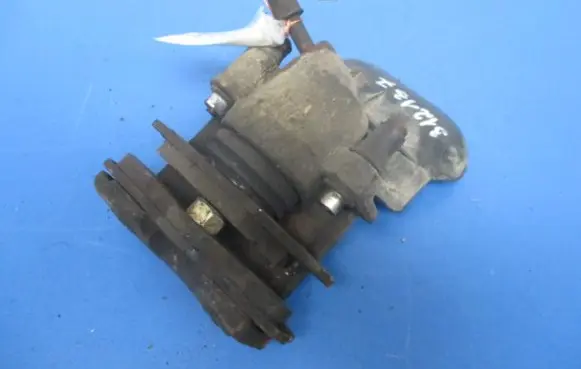 Volkswagen Golf III Front brake caliper