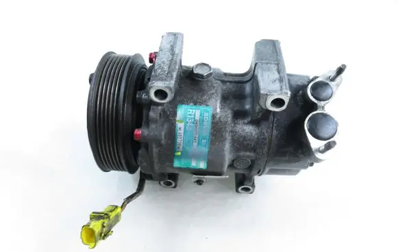 Peugeot 307 Air conditioning (A/C) compressor (pump) 9646273880